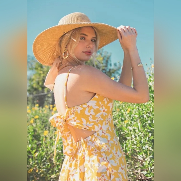 Kori Floral Printed Back tied Jumpsuit - Picture 2 of 3